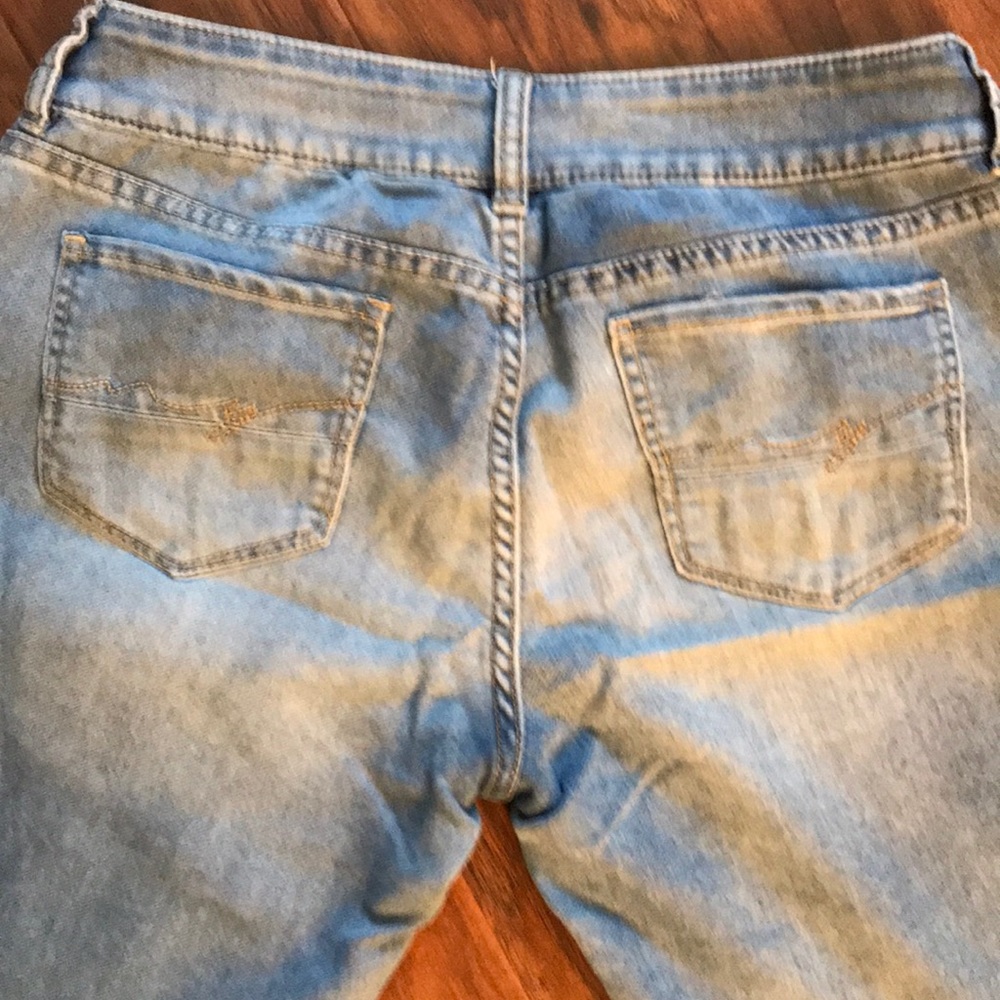 Jeans - Picture 2 of 3